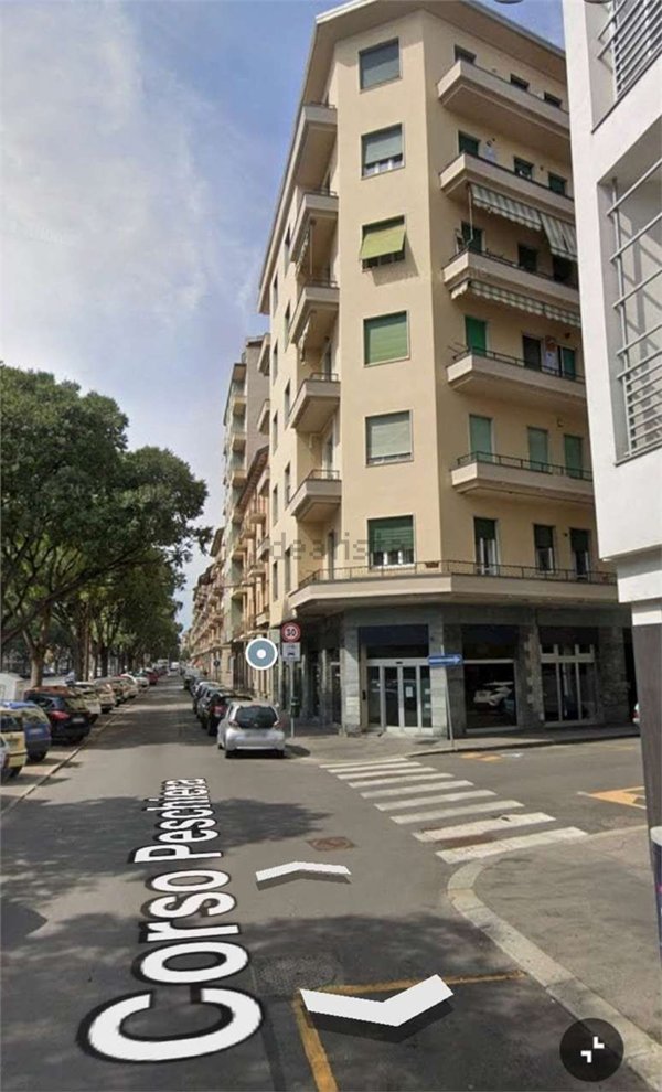 locale commerciale in vendita a Torino in zona Cenisia