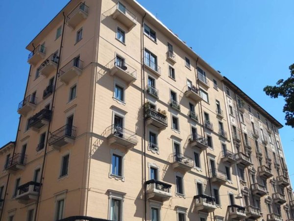 appartamento in vendita a Torino in zona Cit Turin