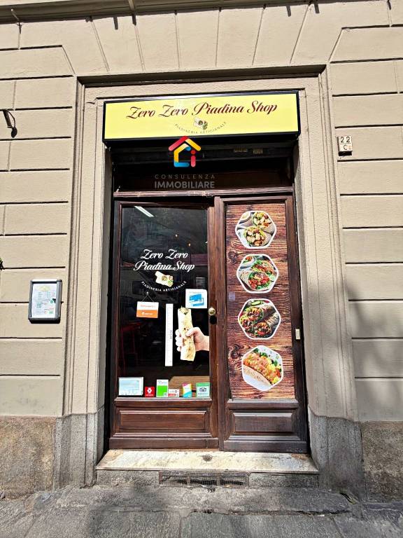 negozio in vendita a Torino in zona Centro Storico