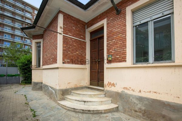casa indipendente in vendita a Torino in zona Parella