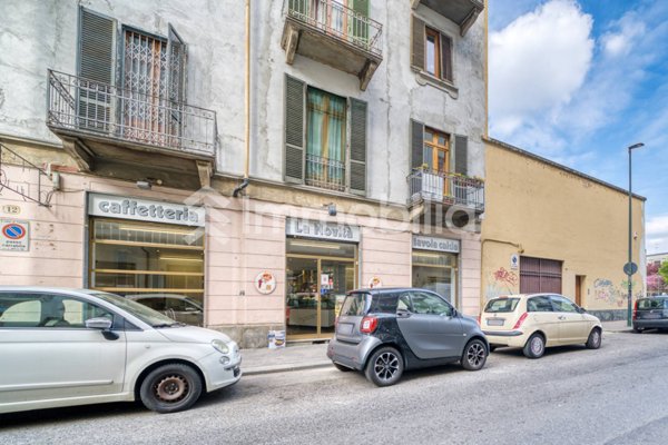 locale commerciale in vendita a Torino in zona Borgata Vittoria