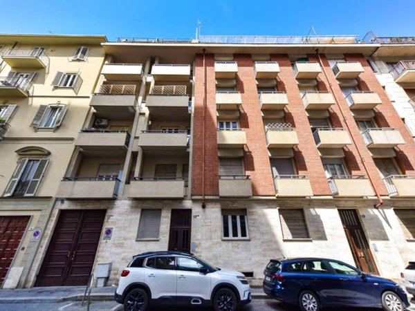 appartamento in vendita a Torino in zona San Salvario
