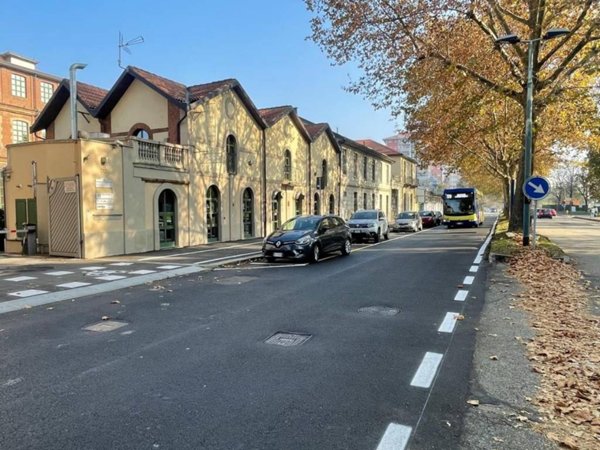 negozio in vendita a Torino in zona Madonna di Campagna