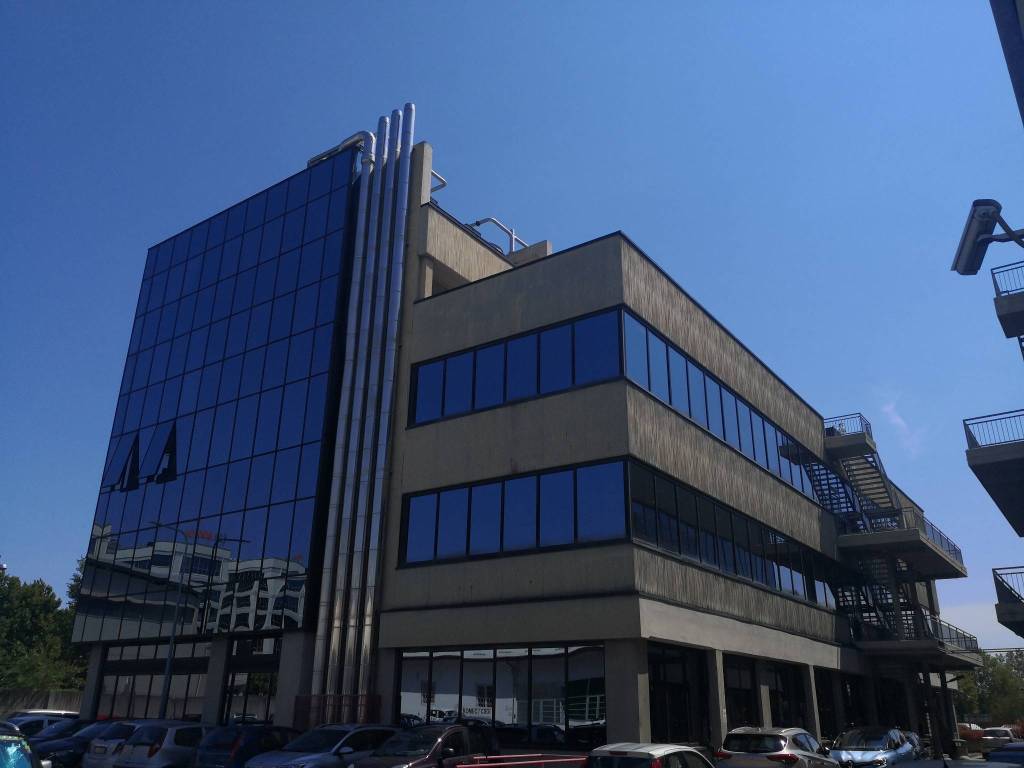 ufficio in vendita a Torino in zona Mirafiori Sud