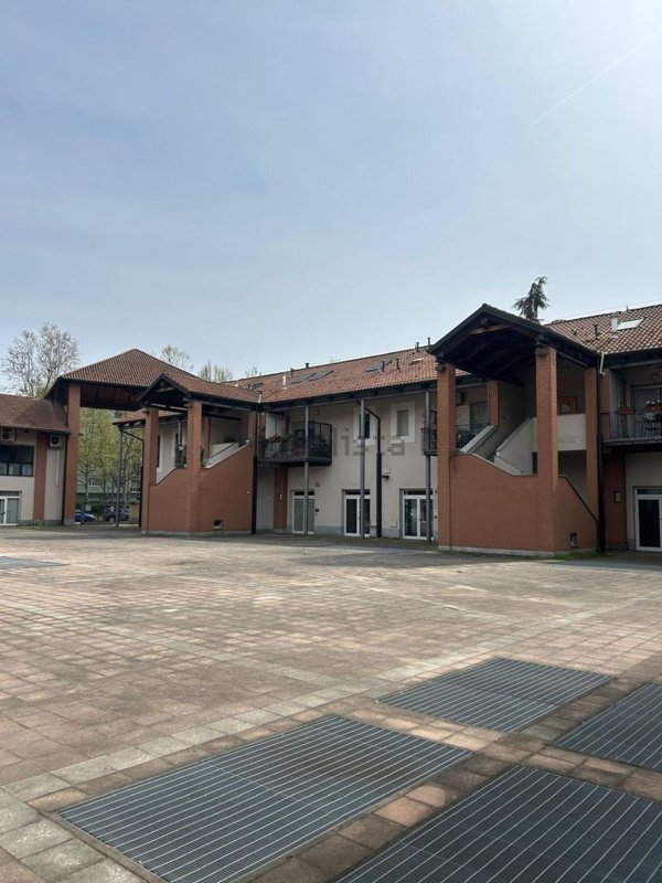 ufficio in vendita a Torino in zona Mirafiori Sud