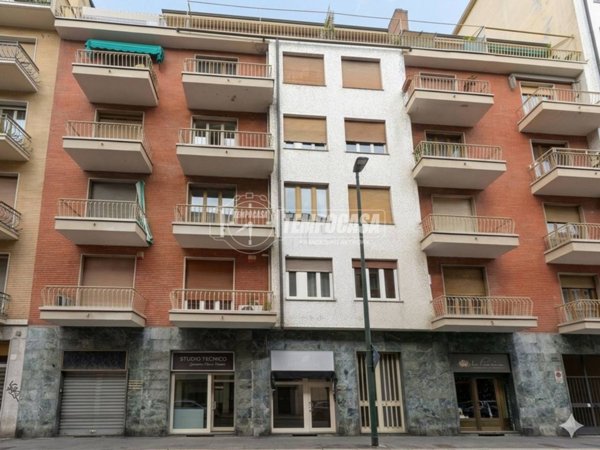 appartamento in vendita a Torino in zona Parella