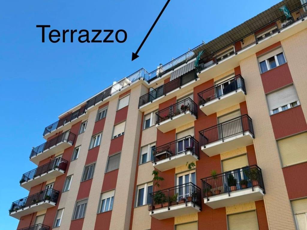 appartamento in vendita a Torino in zona Falchera