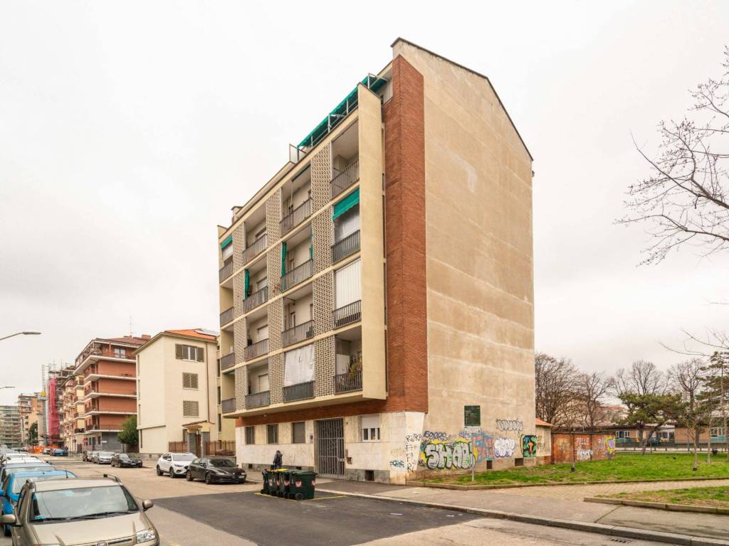 appartamento in vendita a Torino in zona Lingotto