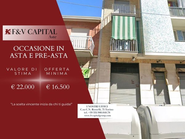 locale commerciale in vendita a Torino in zona Madonna di Campagna