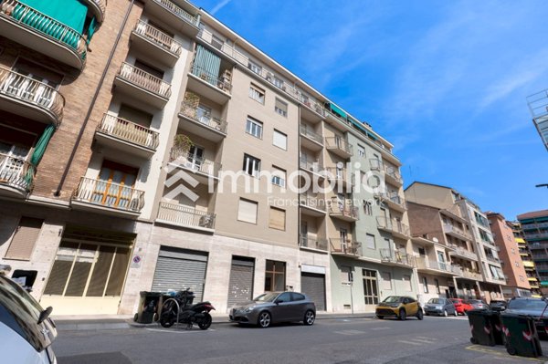 appartamento in vendita a Torino in zona Santa Rita