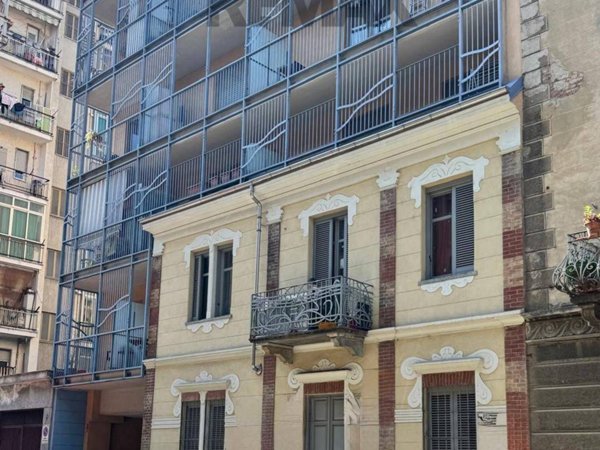 appartamento in vendita a Torino in zona Aurora