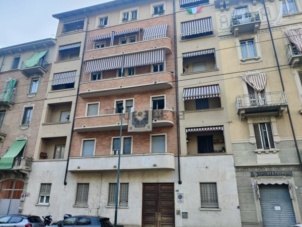 appartamento in vendita a Torino in zona Borgata Vittoria
