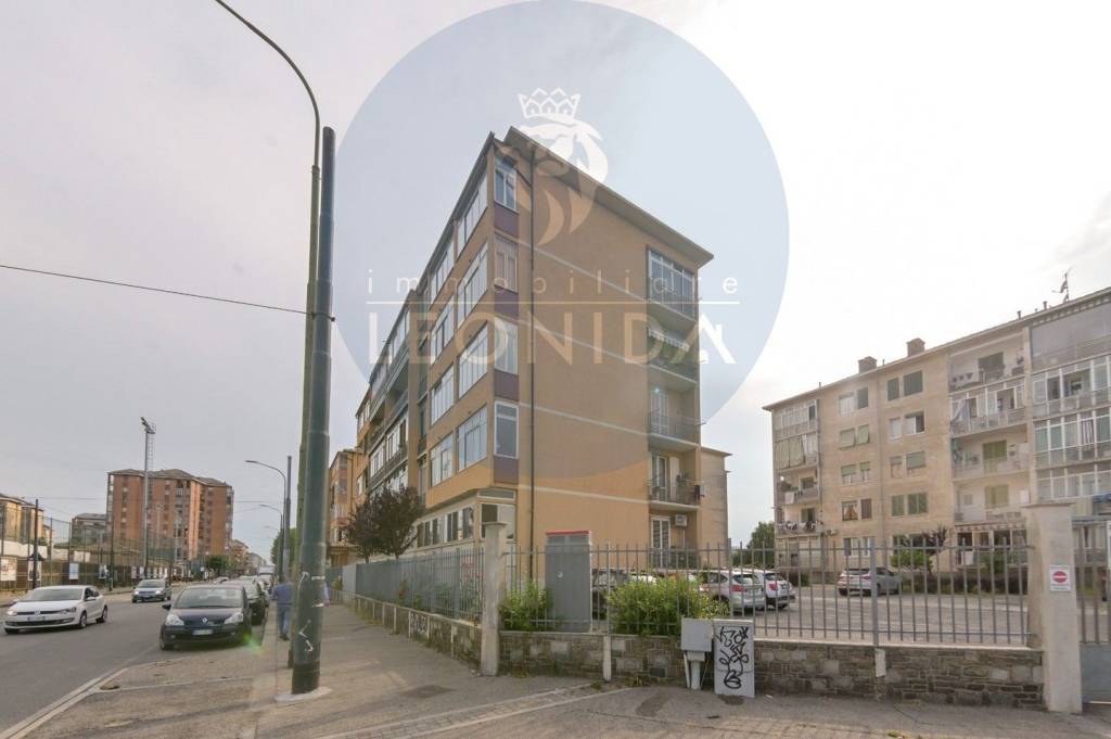 appartamento in vendita a Torino in zona Millefonti