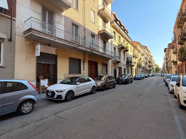negozio in vendita a Torino in zona Crocetta