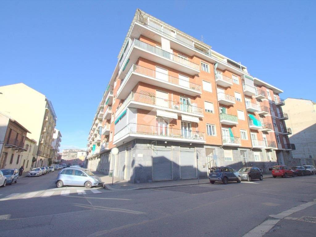 appartamento in vendita a Torino in zona Pozzo Strada