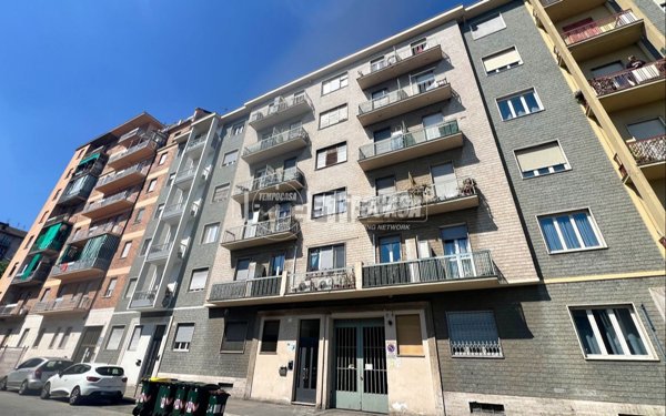 appartamento in vendita a Torino in zona Borgata Vittoria