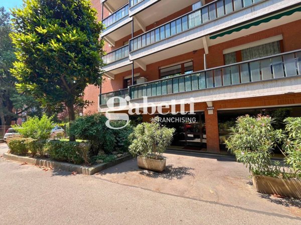 appartamento in vendita a Torino in zona Mirafiori Nord