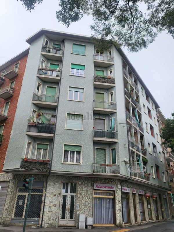 appartamento in vendita a Torino in zona Parella
