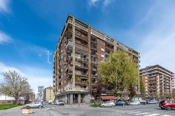 appartamento in vendita a Torino in zona Borgata Vittoria
