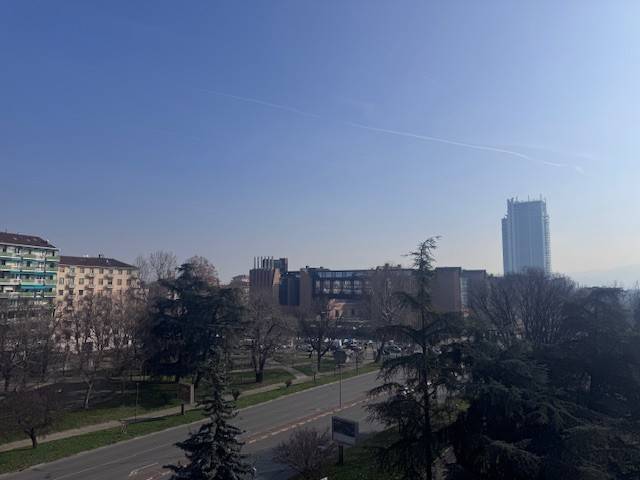 appartamento in vendita a Torino in zona Cenisia
