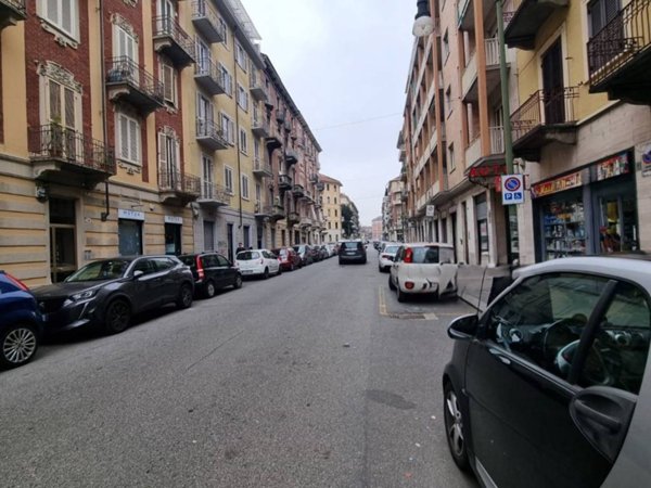 negozio in vendita a Torino in zona Borgo San Paolo