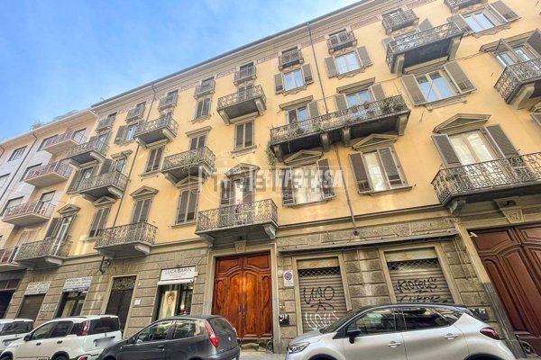 appartamento in vendita a Torino in zona Crocetta