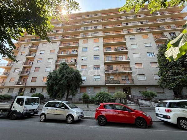 appartamento in vendita a Torino in zona Borgata Vittoria