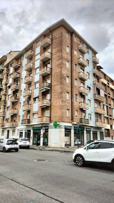 appartamento in vendita a Torino in zona Parella