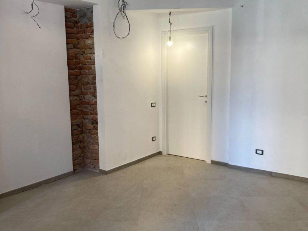 negozio in vendita a Torino in zona San Donato