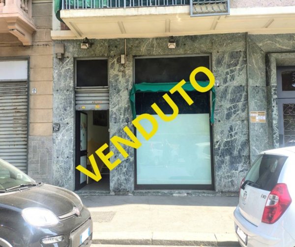 negozio in vendita a Torino in zona Borgata Vittoria