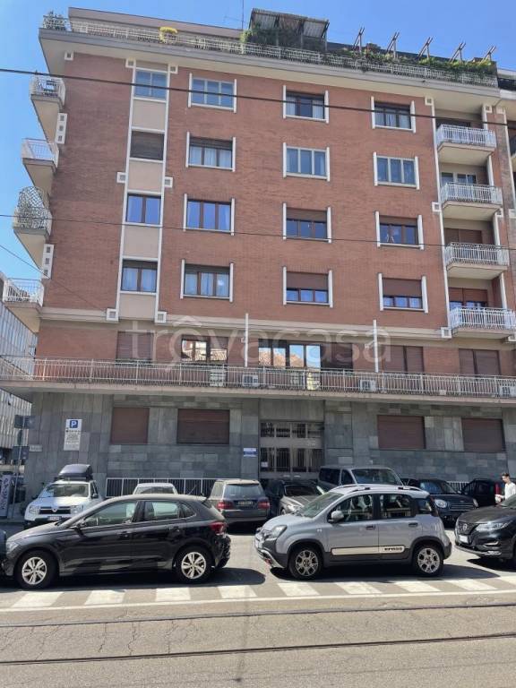 ufficio in vendita a Torino in zona San Salvario