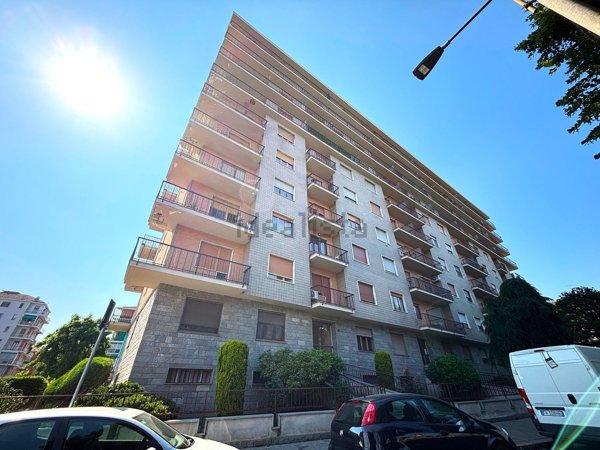 appartamento in vendita a Torino in zona Borgata Vittoria
