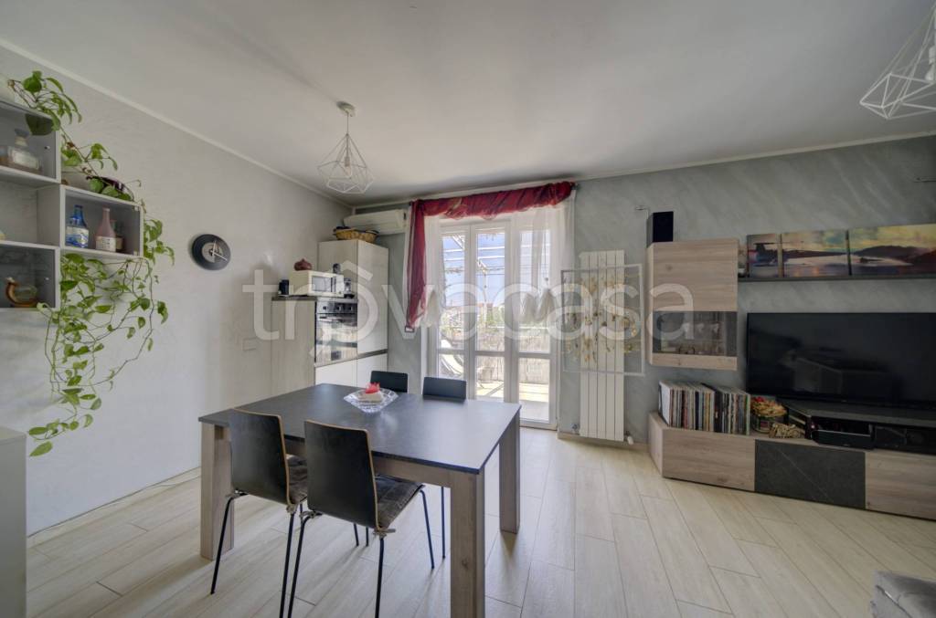 appartamento in vendita a Torino in zona Santa Rita