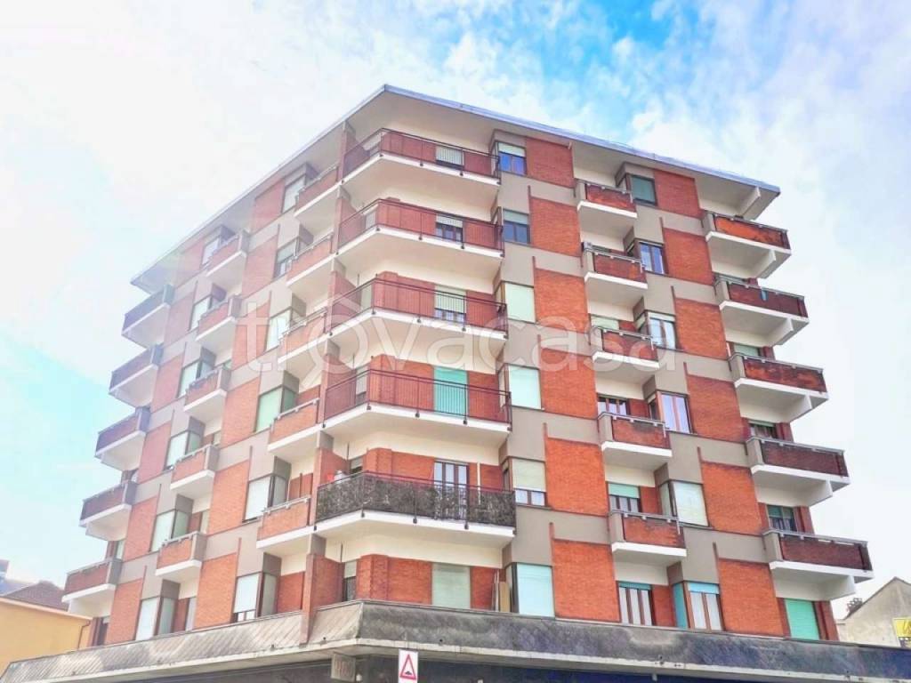 appartamento in vendita a Torino in zona Falchera