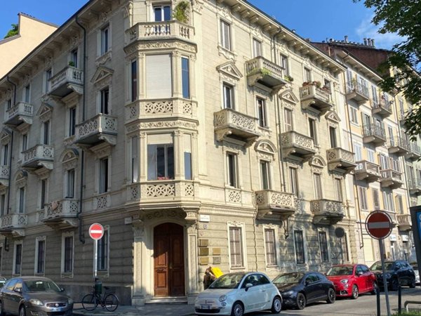 ufficio in vendita a Torino in zona Borgo San Paolo