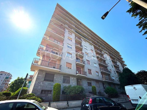 appartamento in vendita a Torino in zona Borgata Vittoria