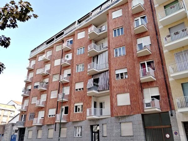 appartamento in vendita a Torino in zona Borgo San Paolo
