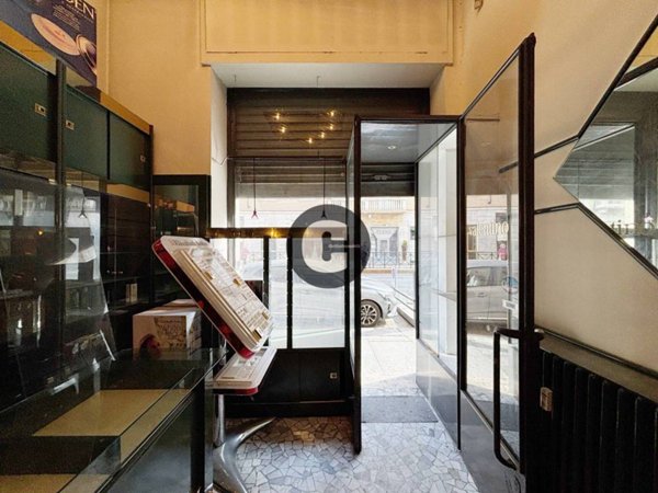 negozio in vendita a Torino in zona Cit Turin
