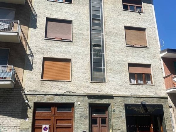 appartamento in vendita a Torino in zona Cenisia