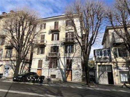 appartamento in vendita a Torino in zona Aurora