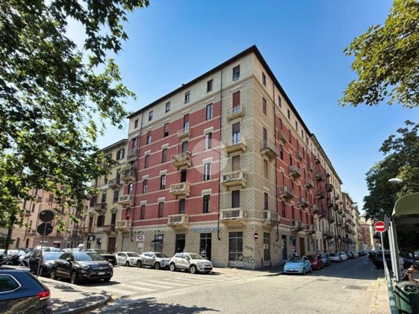 appartamento in vendita a Torino in zona Cenisia