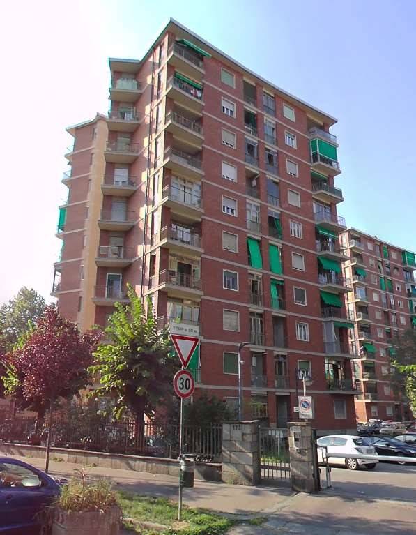 appartamento in vendita a Torino in zona Borgata Vittoria