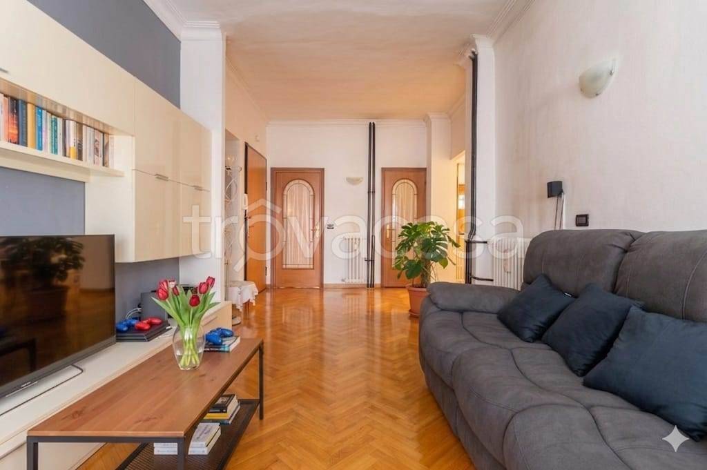 appartamento in vendita a Torino in zona Barriera di Milano