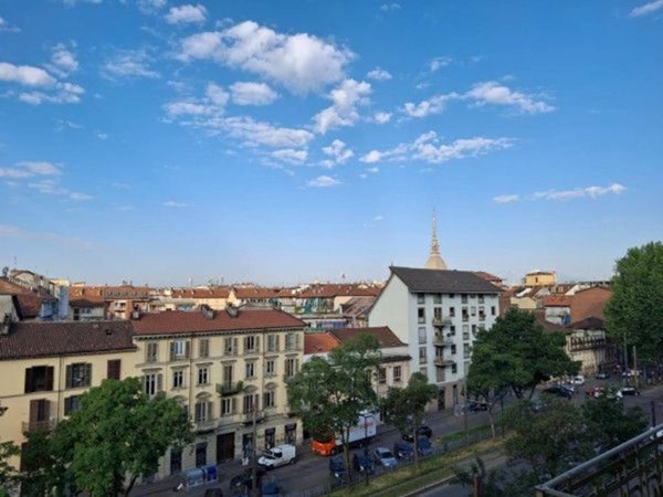 appartamento in vendita a Torino in zona Vanchiglia