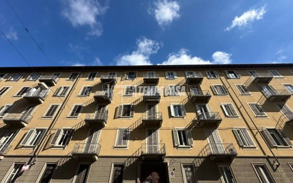 appartamento in vendita a Torino in zona Cenisia