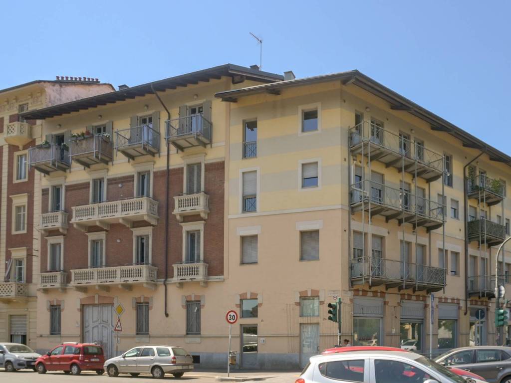 appartamento in vendita a Torino in zona Borgata Vittoria