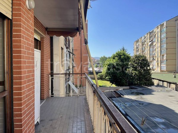 appartamento in vendita a Torino in zona Borgata Vittoria