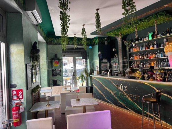 negozio in vendita a Torino in zona Cenisia