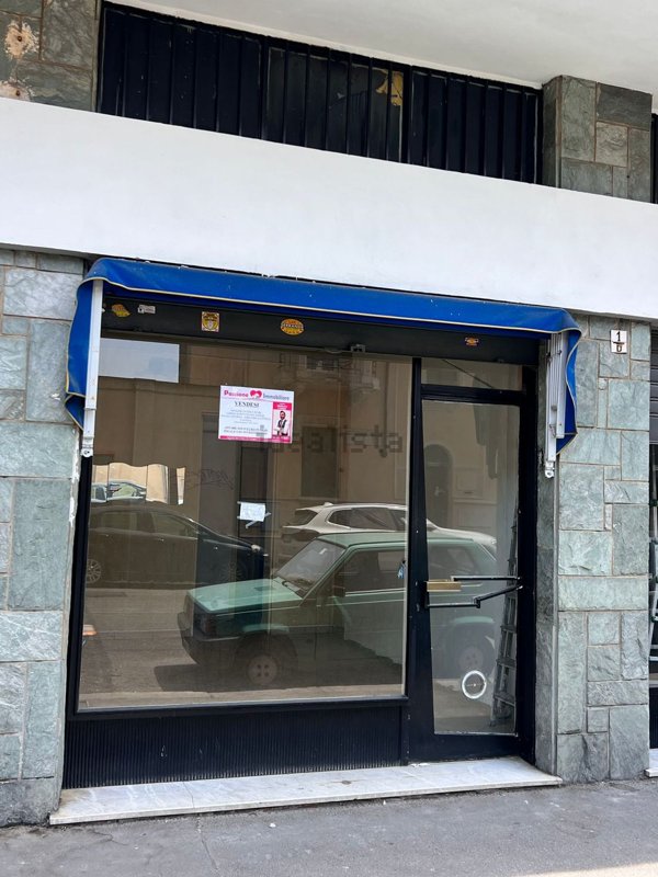 negozio in vendita a Torino in zona Pozzo Strada