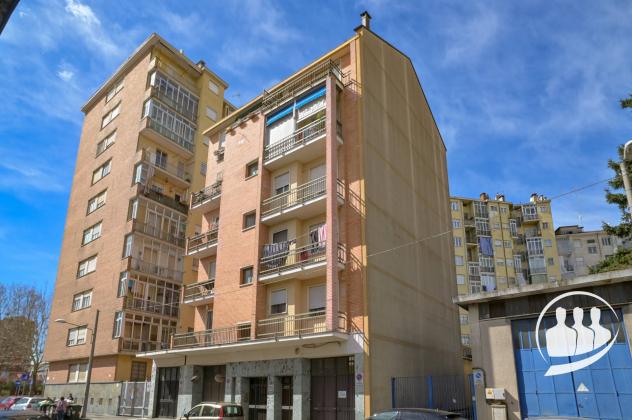 appartamento in vendita a Torino in zona Borgata Vittoria
